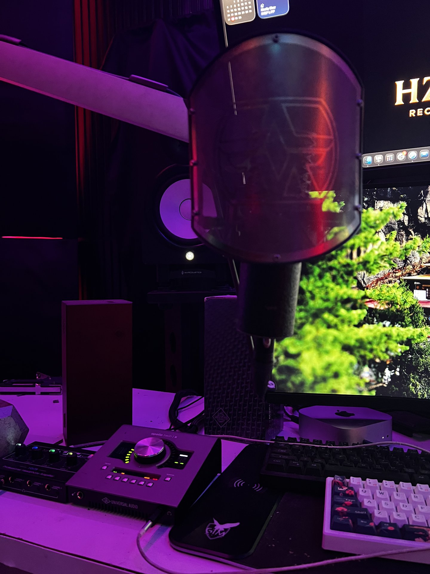 Microphone, pop filter and audio interface at the PICH recording desk